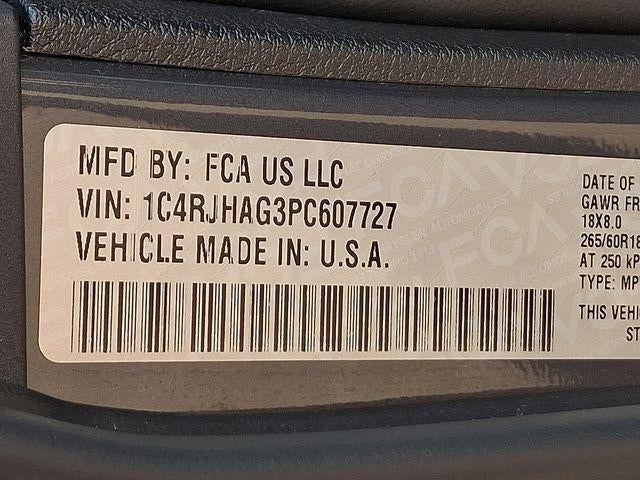 2023 Jeep Grand Cherokee Laredo 4x4