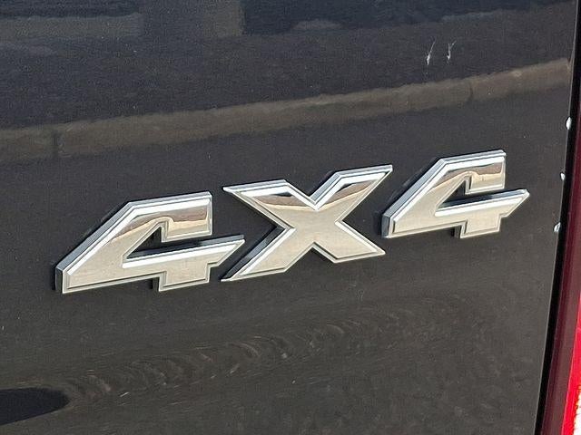 2018 RAM 1500 Express Quad Cab 4x4 6'4" Box