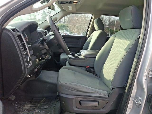 2019 RAM 1500 Classic Express Quad Cab 4x4 6'4" Box