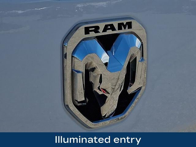 2019 RAM 1500 Big Horn/Lone Star Crew Cab 4x4 5'7" Box