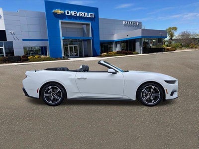 2025 Ford Mustang EcoBoost