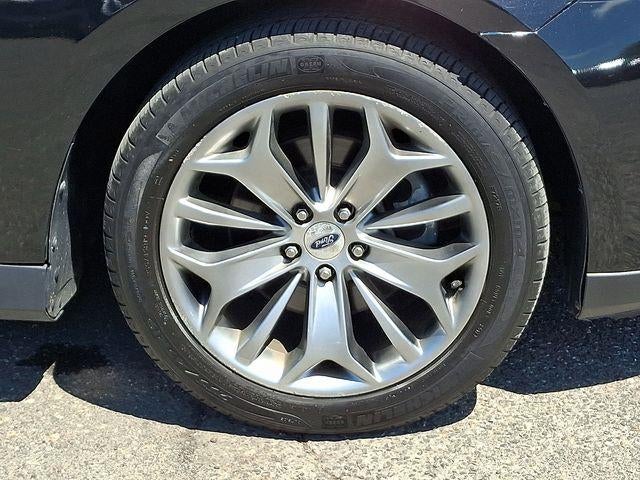 2015 Ford Taurus Limited