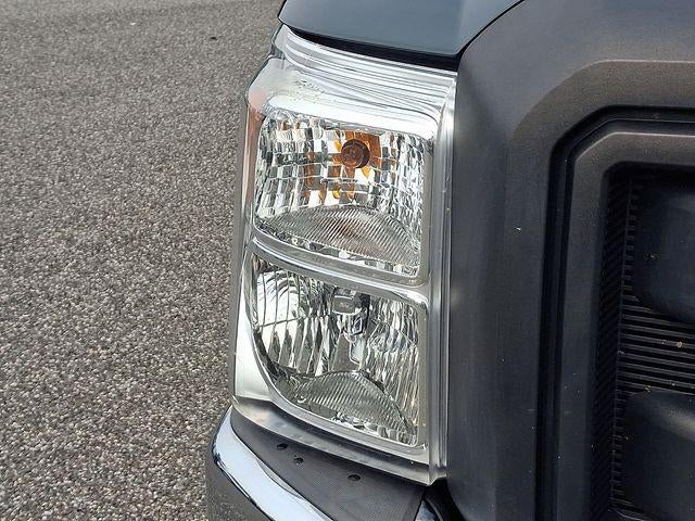 2011 Ford Super Duty F-350 DRW XL