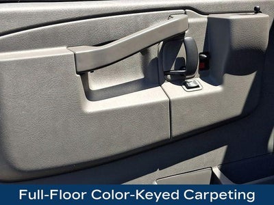 2025 Chevrolet Express Passenger 1LT