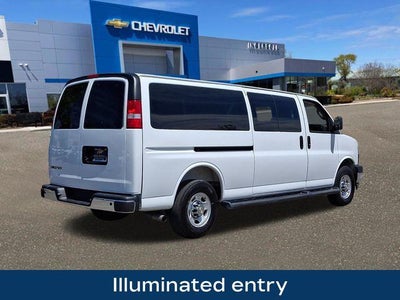 2025 Chevrolet Express Passenger 1LT