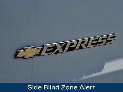 2025 Chevrolet Express Passenger 1LT