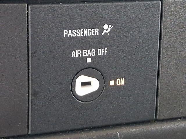 2025 Chevrolet Express Cargo Base
