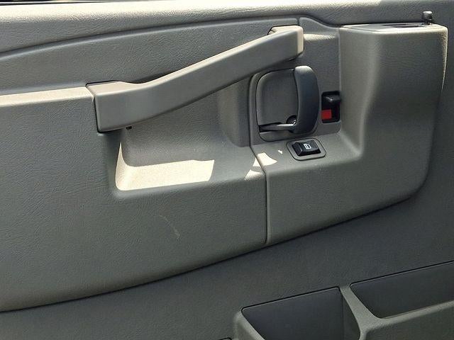 2025 Chevrolet Express Cargo Base