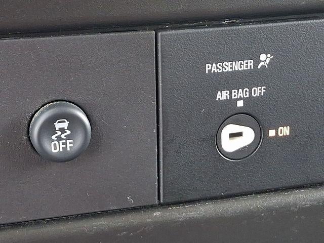 2025 Chevrolet Express Cargo Base
