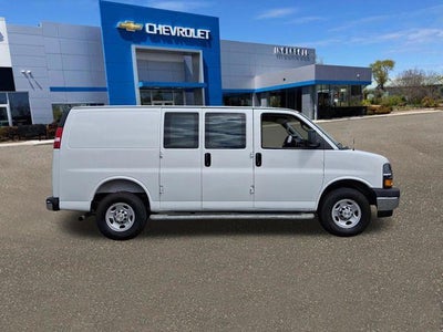2025 Chevrolet Express Cargo Base