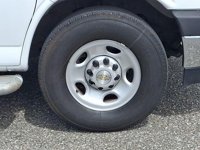 2025 Chevrolet Express Cargo Base