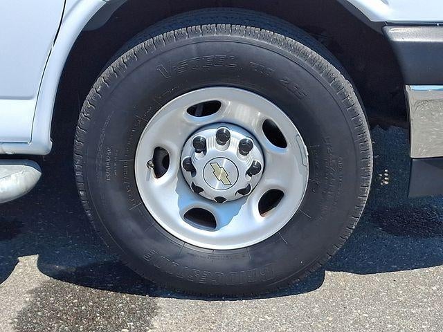 2024 Chevrolet Express Cargo 2500 Base