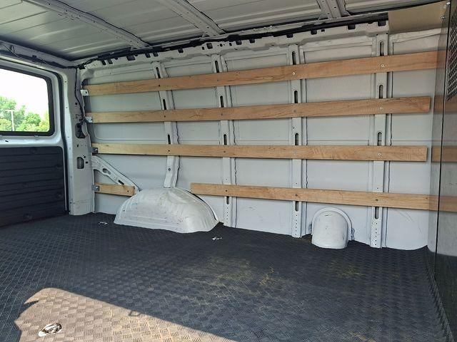 2025 Chevrolet Express Cargo Base