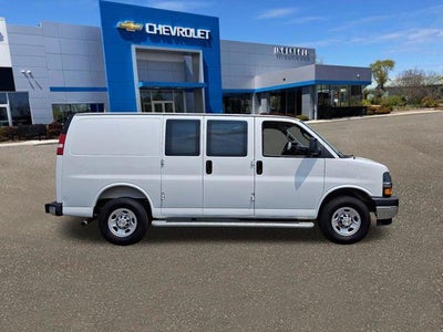 2025 Chevrolet Express Cargo Base