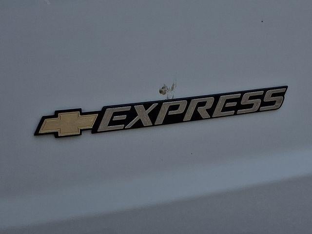 2025 Chevrolet Express Cargo Base