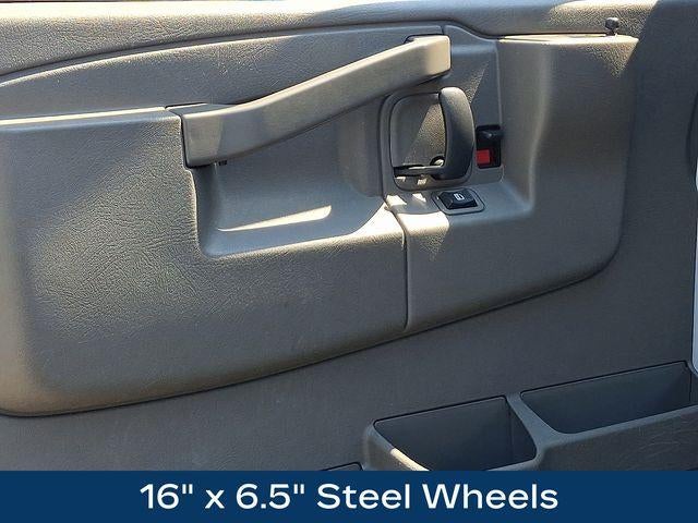 2025 Chevrolet Express Cargo Base