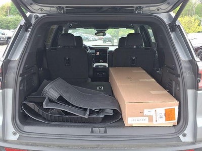 2025 GMC Acadia AT4