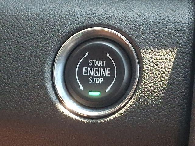 2025 GMC Acadia AT4