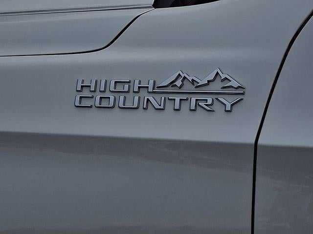 2021 Chevrolet Suburban High Country