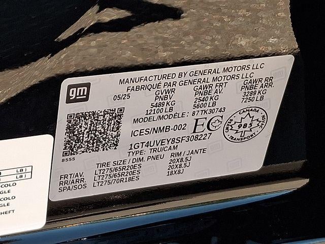 2025 GMC Sierra 3500 HD AT4