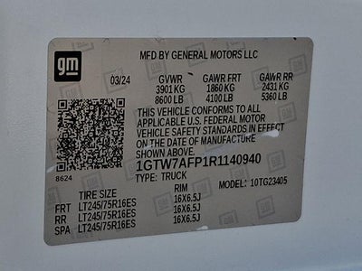 2024 GMC Savana Cargo 2500 Base