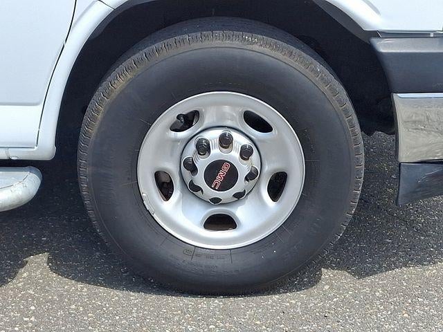 2024 GMC Savana Cargo 2500 Base
