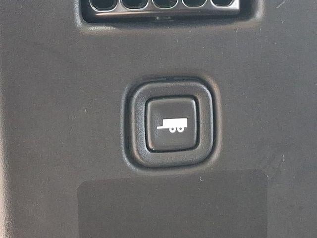2025 GMC Savana Cargo Base
