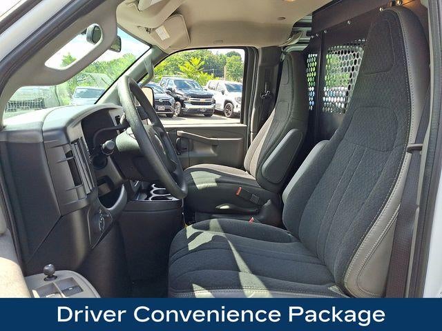 2025 GMC Savana Cargo Base