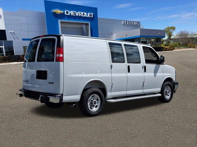 2025 GMC Savana Cargo Base