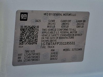 2025 GMC Savana Cargo Base