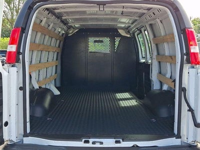 2025 GMC Savana Cargo Base