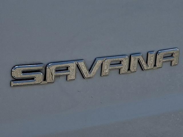 2025 GMC Savana Cargo Base