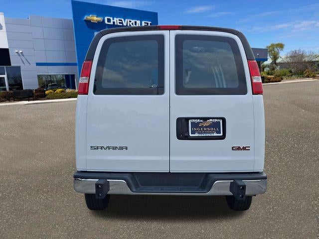 2025 GMC Savana Cargo Base