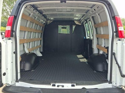 2025 GMC Savana Cargo Base