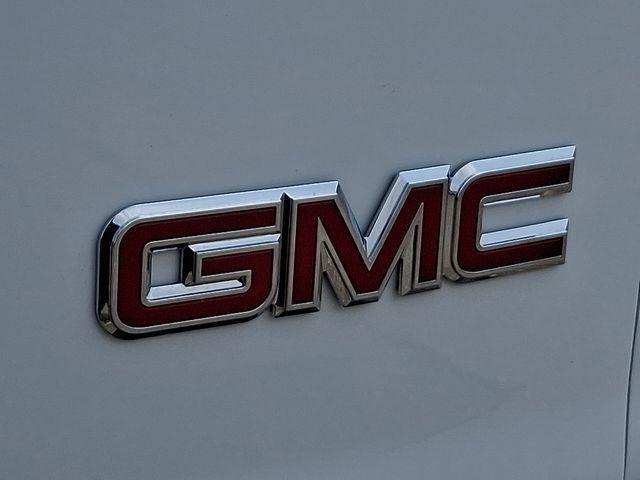 2025 GMC Savana Cargo Base