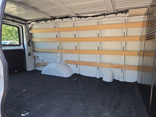 2024 GMC Savana Cargo 2500 Base