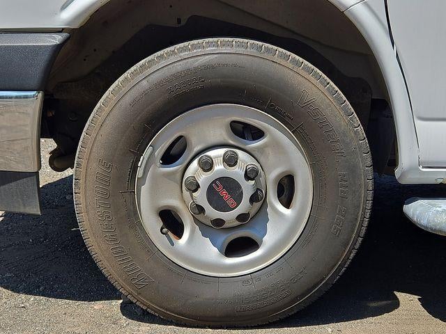 2024 GMC Savana Cargo 2500 Base