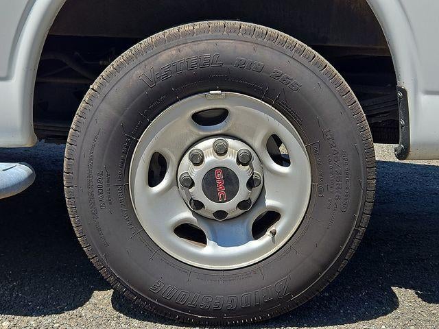 2024 GMC Savana Cargo 2500 Base
