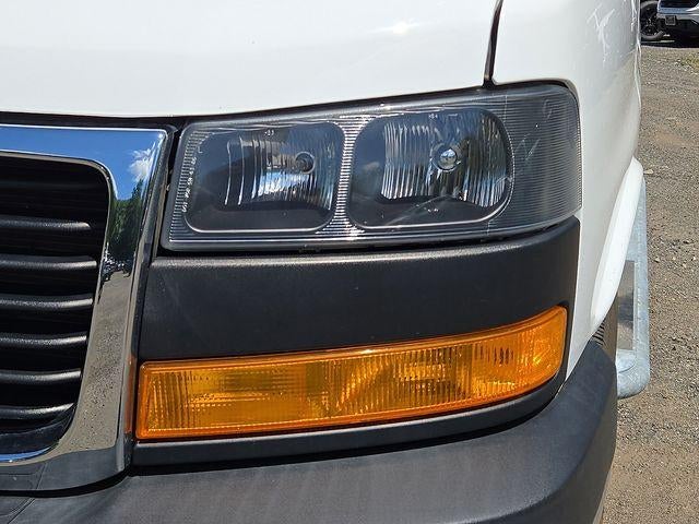 2024 GMC Savana Cargo 2500 Base