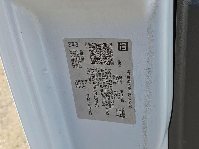 2024 GMC Savana Cargo 2500 Base