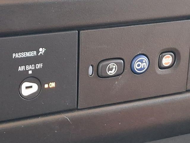 2025 GMC Savana Cargo Base