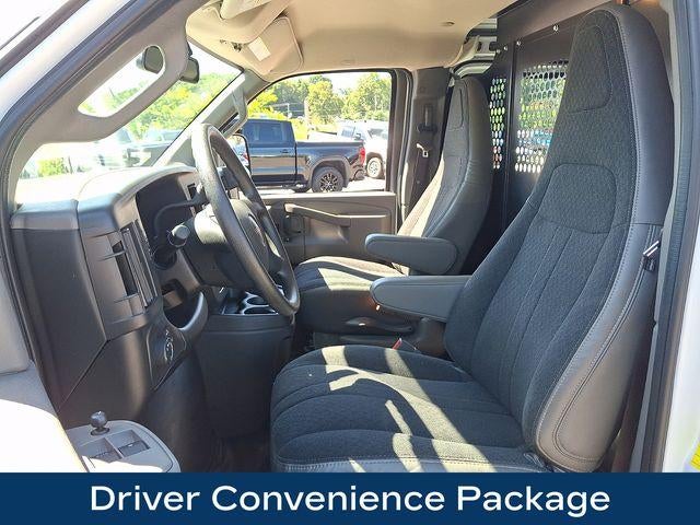 2025 GMC Savana Cargo Base