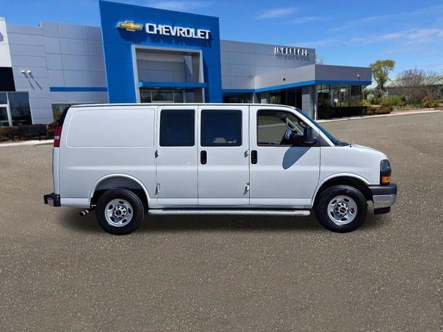 2025 GMC Savana Cargo Base