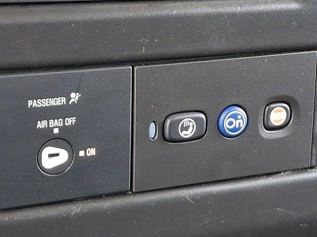 2025 GMC Savana Cargo Base