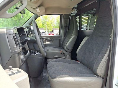 2025 GMC Savana Cargo Base