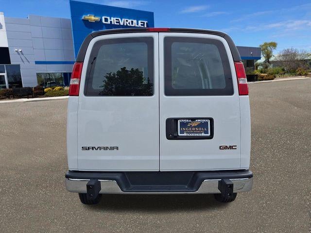 2025 GMC Savana Cargo Base