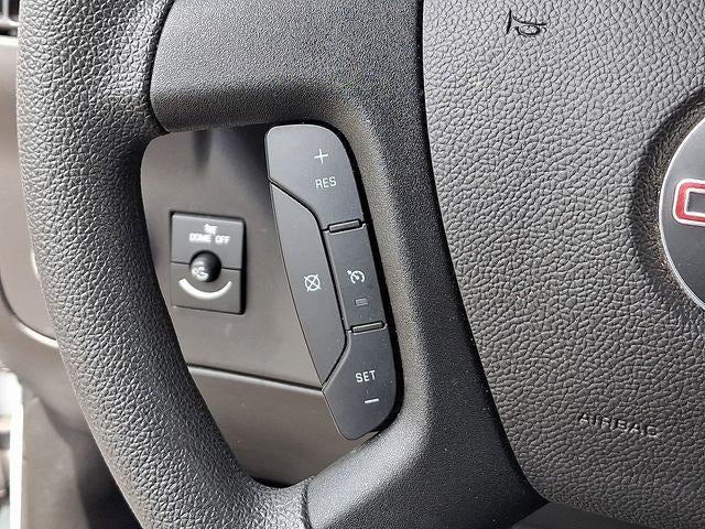 2025 GMC Savana Cargo Base