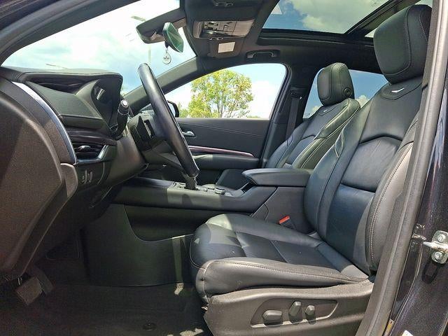 2023 Cadillac XT4 Luxury