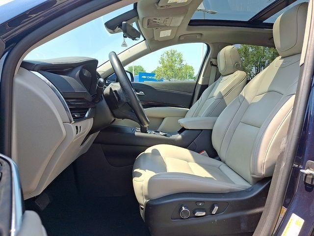 2021 Cadillac XT4 AWD Premium Luxury