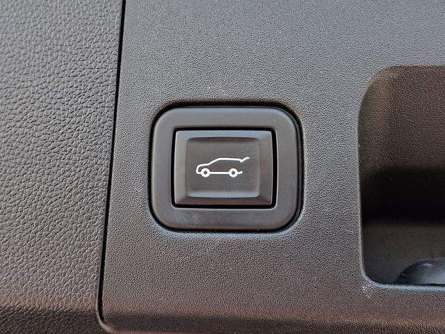 2021 Cadillac XT4 AWD Premium Luxury
